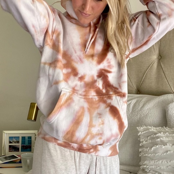 Rose Tie Dye Hoodie NEW - Picture 1 of 10